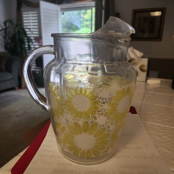 Coming soonAnchor Hocking Glass Pitcher vintage yellow sunflower pattern